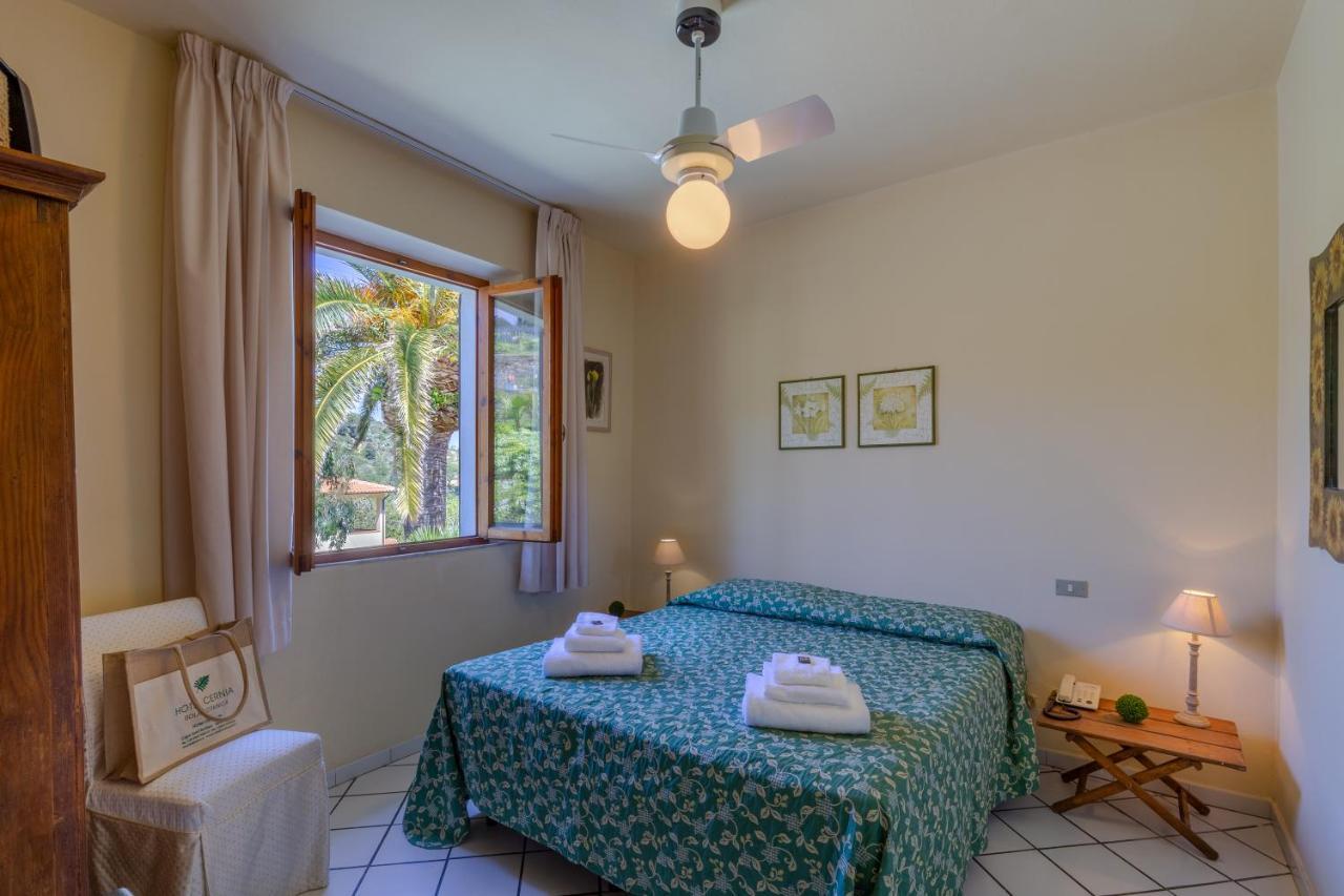 Hotel Cernia Isola Botanica SantʼAndrea Dış mekan fotoğraf