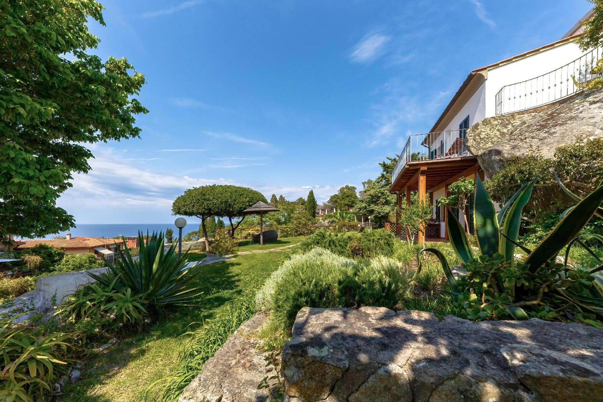 Hotel Cernia Isola Botanica SantʼAndrea Dış mekan fotoğraf