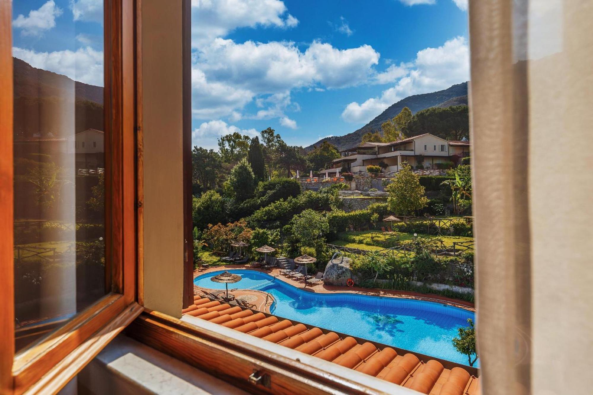 Hotel Cernia Isola Botanica SantʼAndrea Dış mekan fotoğraf